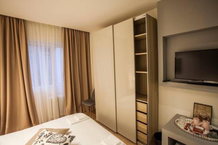 Facadoro Apartments Athena Bagian luar foto